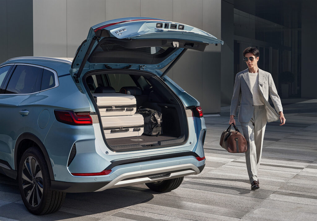 后备箱1 后备箱1